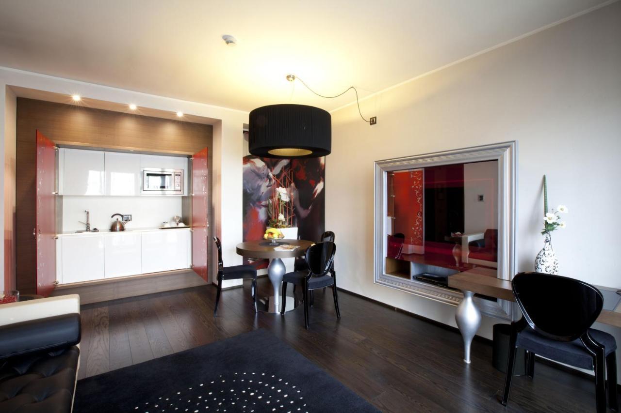 פורדנונה Palace Hotel Moderno מראה חיצוני תמונה